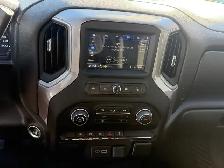 SOLD 2022 Chevrolet Silverado 1500 Custom Crew Cab 4X4 - Photo 9