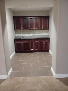 Country Living Brand new 6 bedroom available now - Photo 9