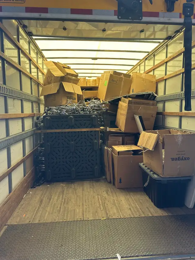Loading truck and set up
