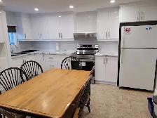 Renové 4 & 1/2 tout meublé avec wifi/Nice 4 & 1/2 furnished wifi