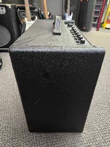 Fender Mustang III Guitar Amp - Photo 4