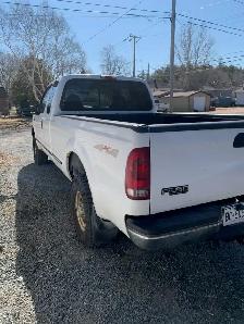 1999 Ford F350 - Photo 2