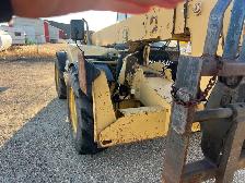 2001 CAT TH83 Telehandler - Photo 2