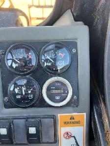 2001 CAT TH83 Telehandler - Photo 3