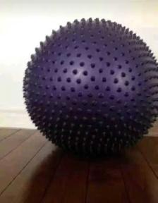 BALLON THÉRAPEUTIQUE, POUR LE  MASSAGE.NEUF.$15. - Photo 8