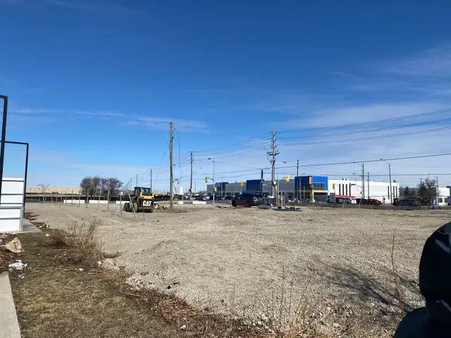 DUMP TRUCK PARKING TORONTO