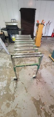 General International Expanding Roller Conveyor / Outfeed Stand - Photo 3