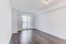Prime Yonge & Finch Location – Furnished 1-Bedroom Condo - Photo 3