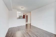 Prime Yonge & Finch Location – Furnished 1-Bedroom Condo - Photo 6