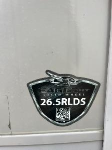 For sale 2018 Jayco Eagle fifth wheel - Photo 2