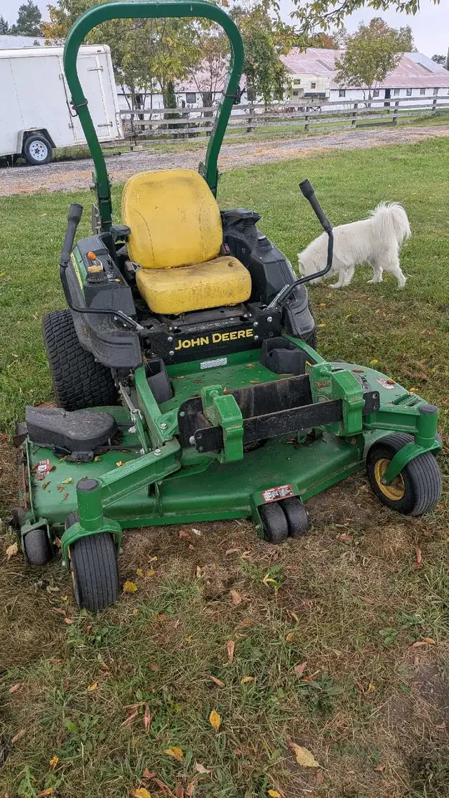 John Deere 72' Zero Turn Mower