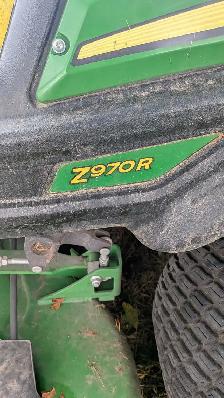 John Deere 72' Zero Turn Mower - Photo 4