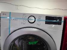 LG 27' White Front-Load Stackable Washer & GAS Dryer Set - Photo 6