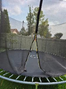 10 feet Trampoline for sale - Photo 5