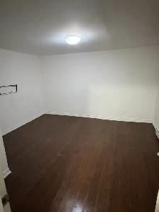 5 1/2 Basement For Rent Parc-Extension - Photo 8