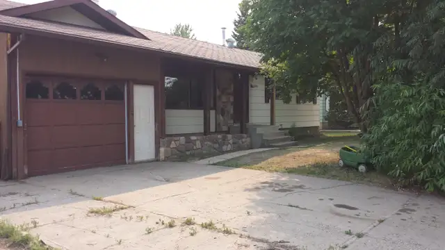 3 Bedroom House in Grimshaw