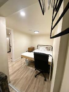 Furnished basement room with private bathroom - Photo 3