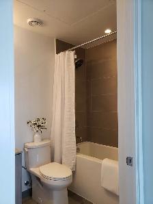 Down Town Vaughan Condo for Rent - Photo 5