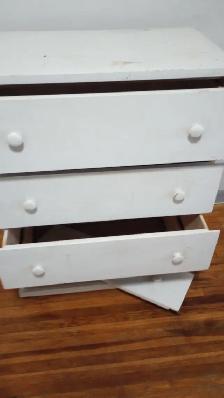 788 white Cabinet Lower shelf to be repaired $5 - Photo 3