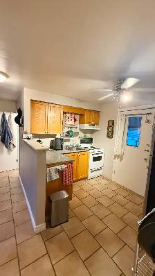 1 Bedroom  plus den in quiet small building close to Mcmaster - Photo 4