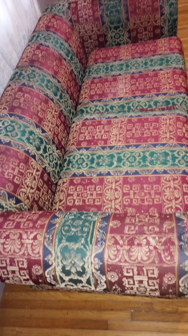 791 Love seat, heavy duty from Hongkong $100