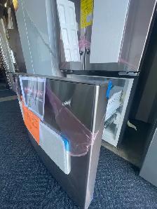 NEW 30" GE French Door Fridge (20.8 Cu.Ft) Stainless Steel - Photo 6