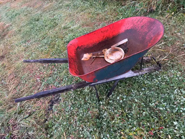 wheelbarrow