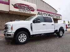 2024 Ford F-350 V8 4X4, BACKUP CAMERA, REMOTE START, PREMIUM PKG - Photo 3