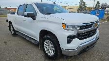 2023 Chevrolet Silverado 1500 LT Crew Cab 4x4, 5.3L, Super Clean - Photo 3