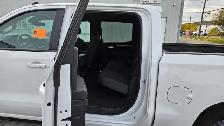 2023 Chevrolet Silverado 1500 LT Crew Cab 4x4, 5.3L, Super Clean - Photo 21