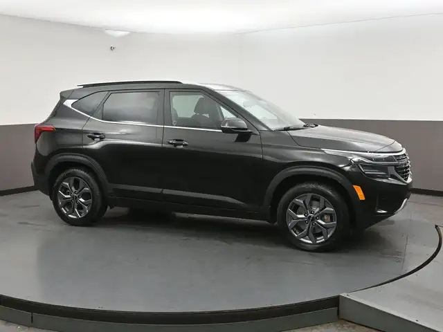 2025 Kia Seltos EX Call 902 466-9550 AppleCarPlay, Android Auto,