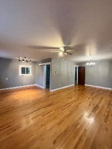 SPACIOUS TWO BEDROOM PLUS DEN APARTMENT IN DARTMOUTH - Photo 2