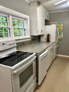 SPACIOUS TWO BEDROOM PLUS DEN APARTMENT IN DARTMOUTH - Photo 8