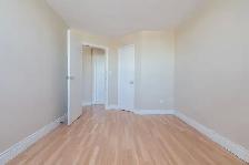 One bedroom, Queen and Niagara - ID 3119 - Photo 4