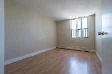 One bedroom, Queen and Niagara - ID 3119 - Photo 5