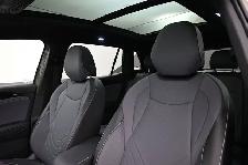 2026 Volkswagen Tiguan COMFORTLINE R-LINE 4MOTION HEATED SEATS, - Photo 4