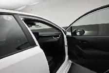 2025 Toyota Corolla LE UPGRADE HEATED SEATS | SUNROOF | APPLE CA - Photo 31