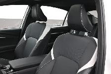 2025 Toyota Camry Hybrid SE HEATED SEATS, HEATED STEERING WHEEL, - Photo 4