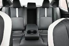 2025 Toyota Camry Hybrid SE HEATED SEATS, HEATED STEERING WHEEL, - Photo 27