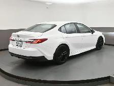 2025 Toyota Camry Hybrid SE HEATED SEATS, HEATED STEERING WHEEL, - Photo 36