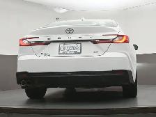2025 Toyota Camry Hybrid SE HEATED SEATS, HEATED STEERING WHEEL, - Photo 45