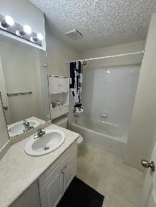 243-200 Richard St - Photo 11