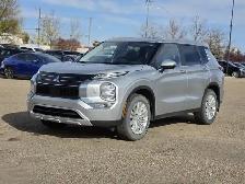 2024 Mitsubishi Outlander SE - Photo 2