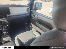 2027 Jeep Gladiator Sport S Sport S 4x4 - Photo 23
