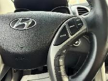 2016 Hyundai Elantra GT 5dr HB Man GLS - Photo 11