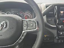 2026 Ram 3500 Big Horn | Dual Rear Wheels (DRW) - Photo 18