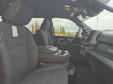 2026 Ram 3500 Big Horn | Dual Rear Wheels (DRW) - Photo 25