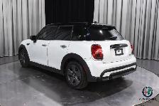 2024 MINI 5 Door Cooper Cooper FWD - Photo 3
