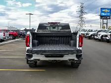 2024 GMC Sierra 1500 AT4 6.2L | Power Sunroof - Photo 14
