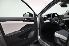 2025 Volkswagen Taos Trendline 4MOTION Clean CARFAX | AWD | Heat - Photo 19